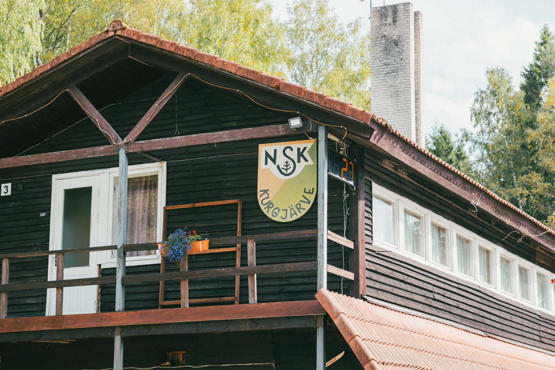 Saunamaja NSK Kurgjärve sildiga