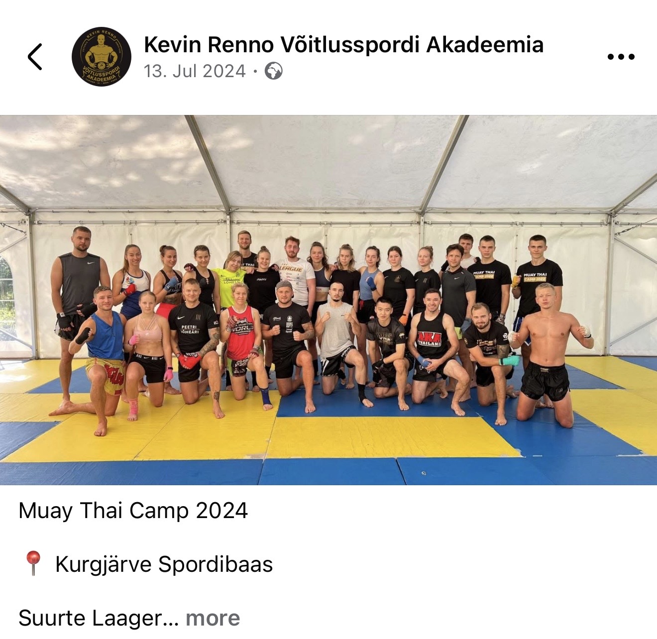 Kevin Renno akadeemia grupifoto Kurgjärve peamaja ees